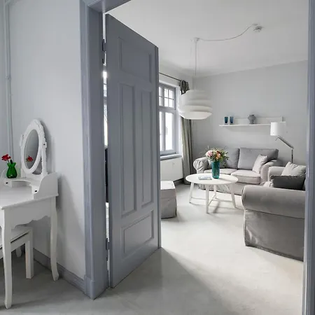 Apartman 333 *